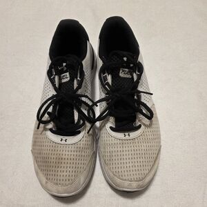 Under Armour Men's Black and White Athletic Shoes